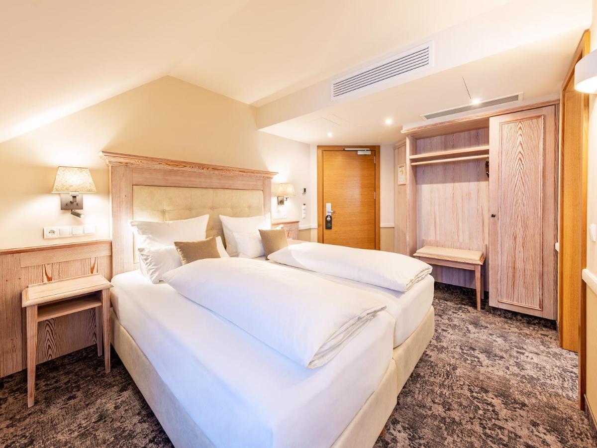 Landgasthof Hotel Gentner Нюрнберг Екстериор снимка