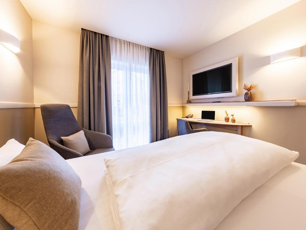 Landgasthof Hotel Gentner Нюрнберг Екстериор снимка